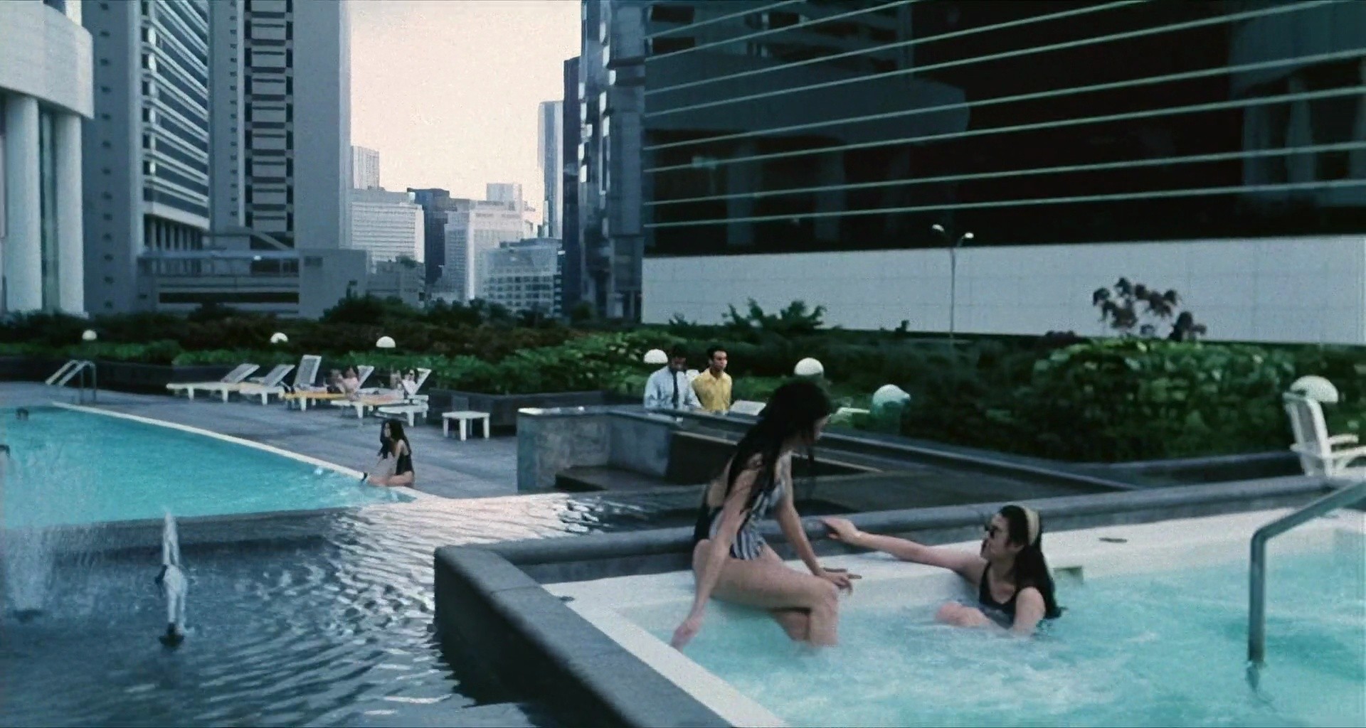 Shot 907