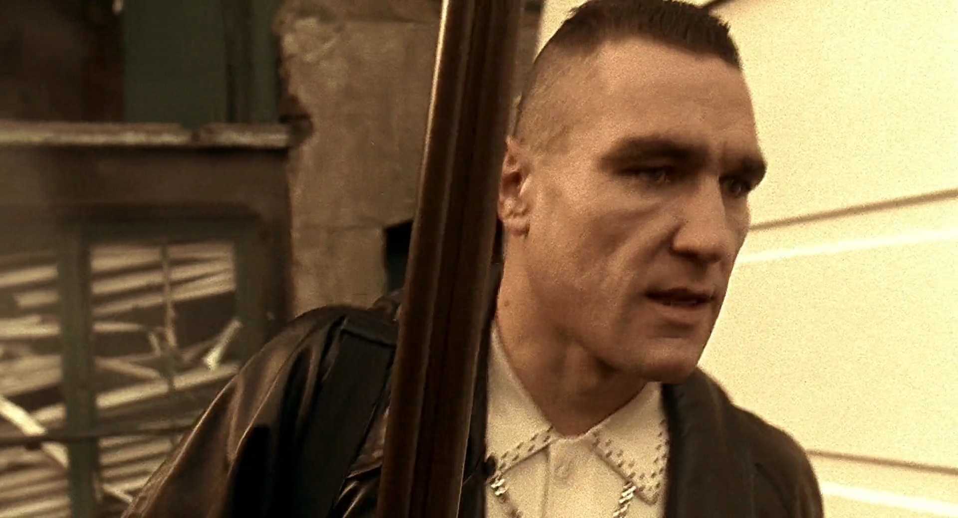 Shot 983
