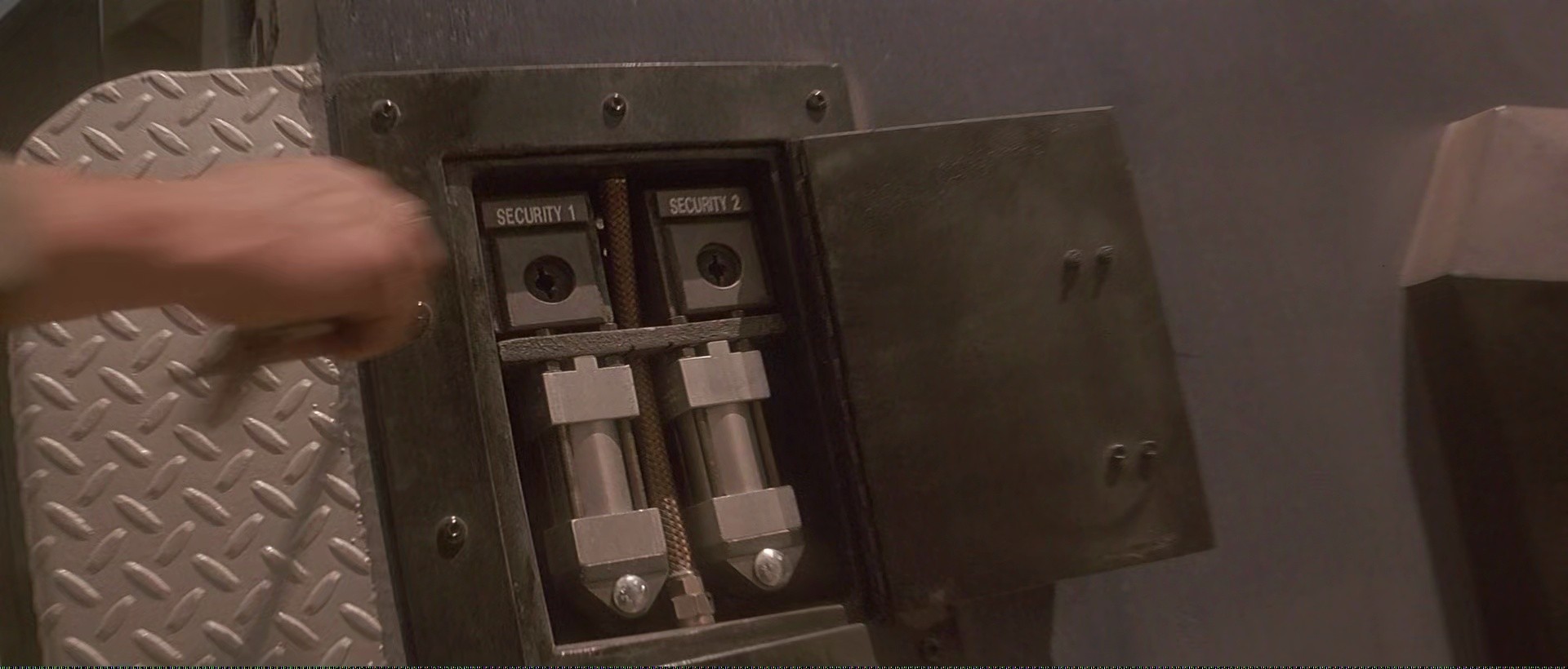 Shot 889