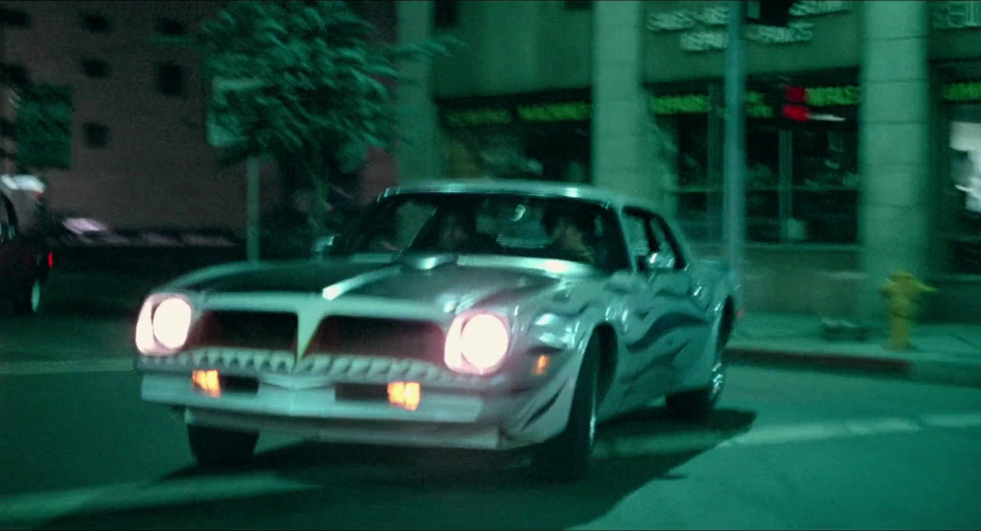 Shot 907