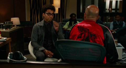 Shot 823