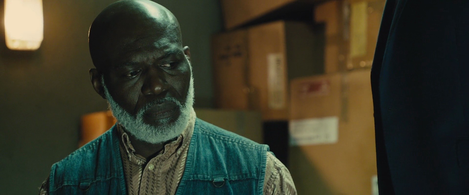 Shot 2047