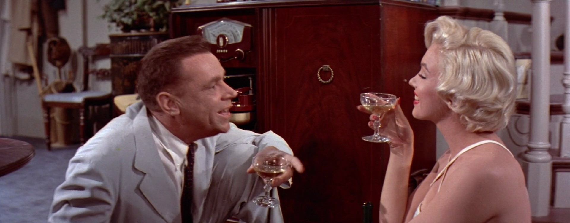 Shot 319